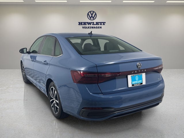 2025 Volkswagen Jetta - Image 1