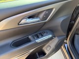 2027 Chevrolet Traverse - Preview 11