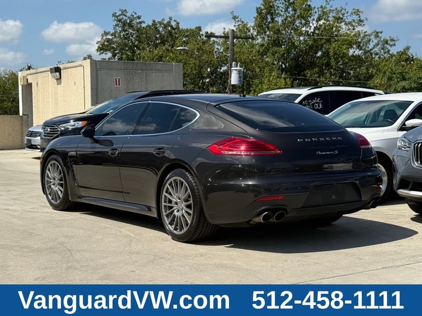 2014 Porsche Panamera - Image 2