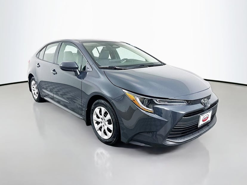 2025 Toyota Corolla - Image 2