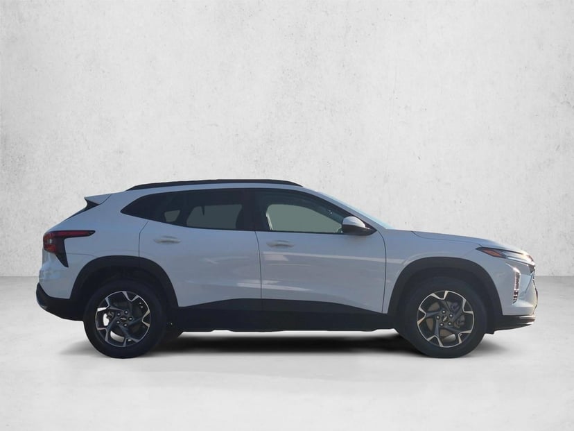 2026 Chevrolet Trax - Image 2