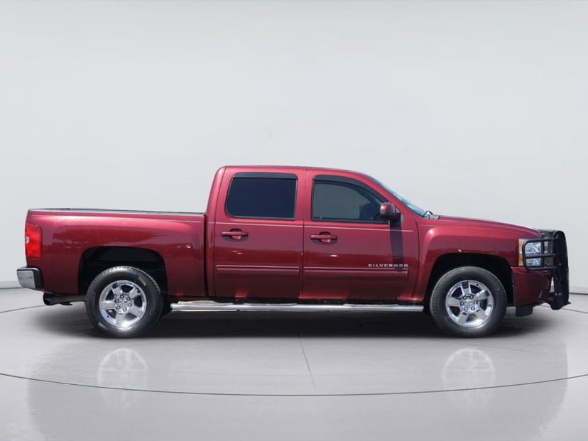 2013 Chevrolet Silverado 1500 - Image 2