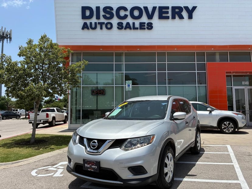 2016 Nissan Rogue - Image 1