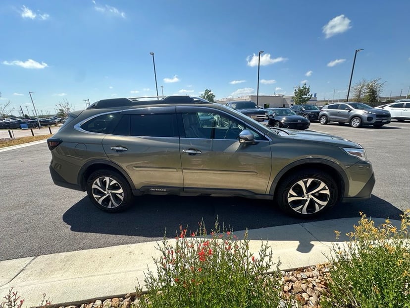 2022 Subaru Outback - Image 2