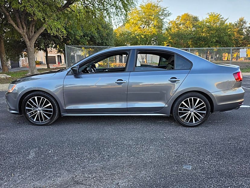 2015 Volkswagen Jetta - Image 1