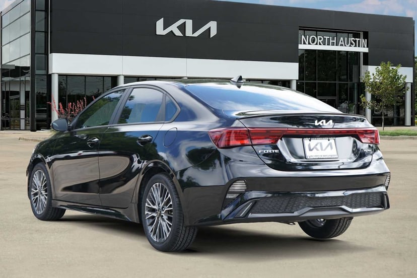 2023 Kia Forte - Image 3