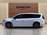 2026 Chrysler Pacifica - Preview 2