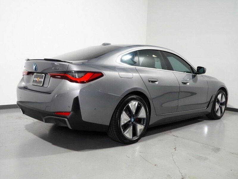 2023 BMW i4 - Image 2