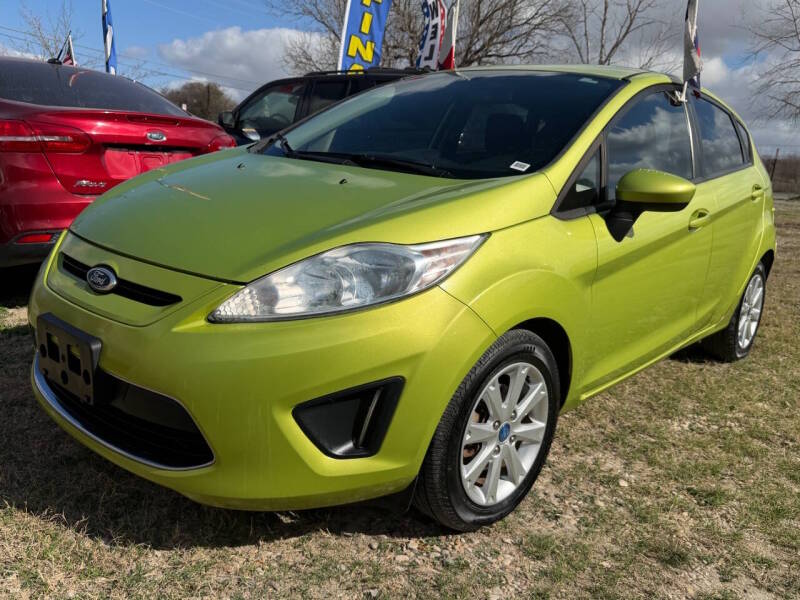 2012 Ford Fiesta - Image 1