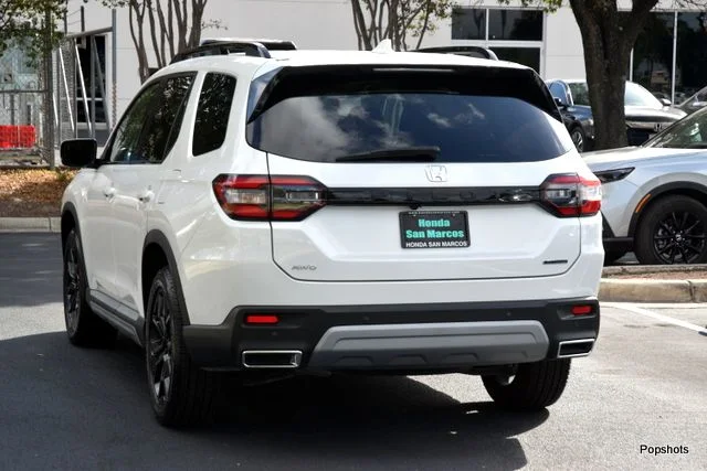 2025 Honda Pilot - Image 3