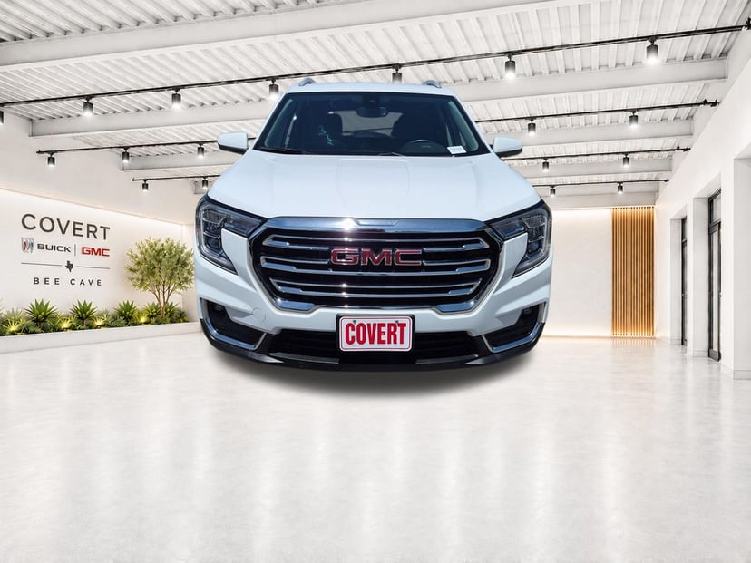 2023 GMC Terrain - Image 2