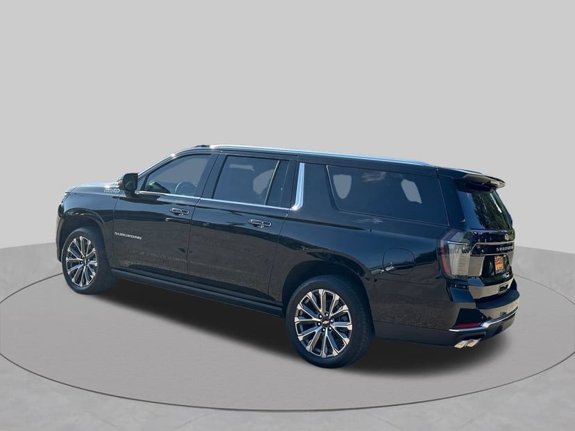 2026 Chevrolet Suburban - Image 3