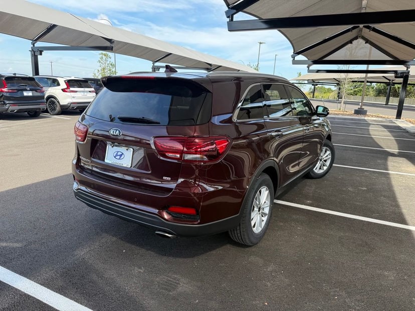 2019 Kia Sorento - Image 3