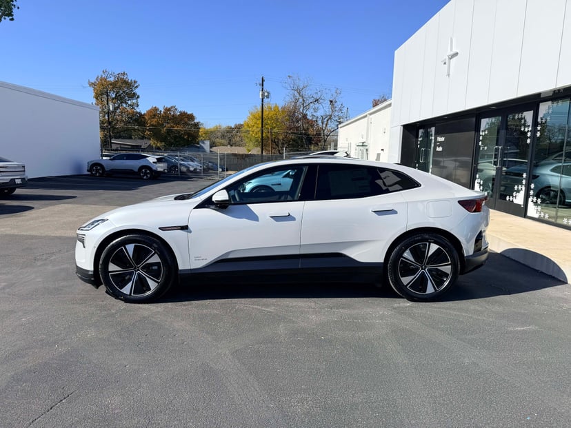 2026 Polestar 4 - Image 3