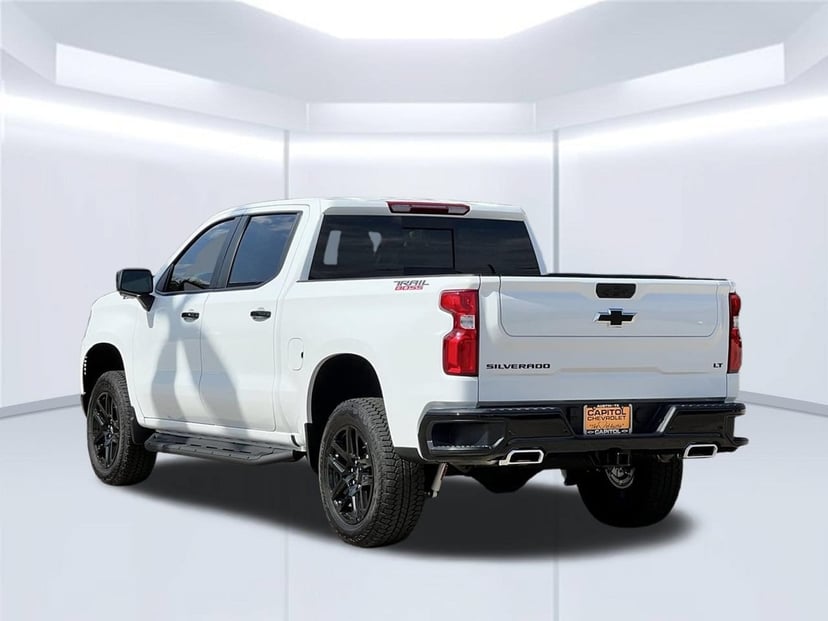 2026 Chevrolet Silverado 1500 - Image 2