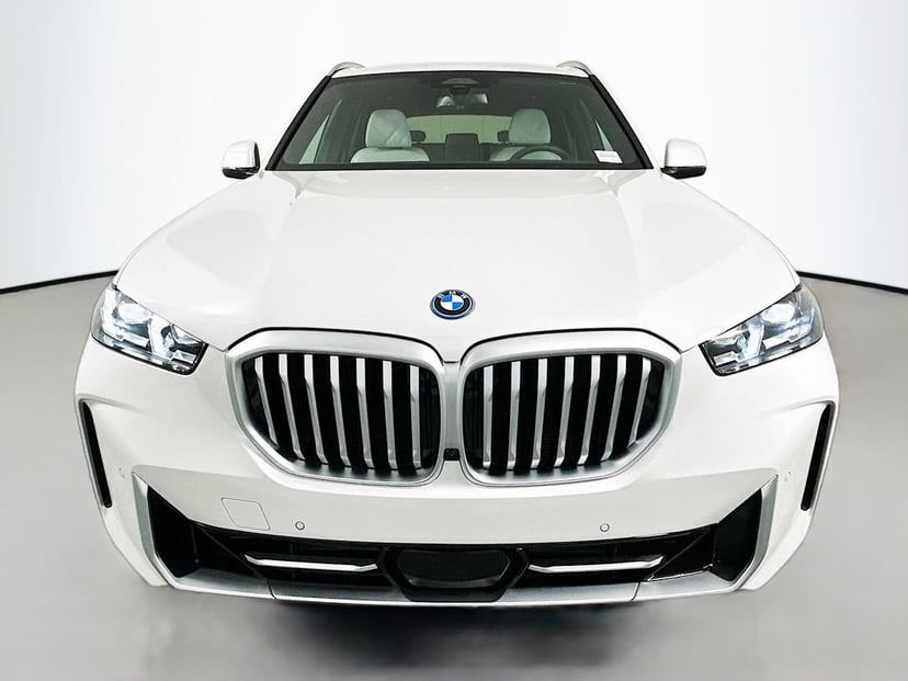 2026 BMW X5 - Image 2