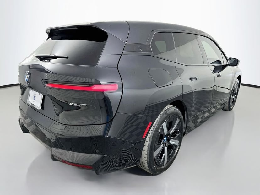 2024 BMW iX - Image 3