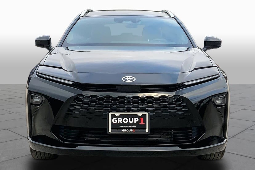 2026 Toyota Crown Signia - Image 3