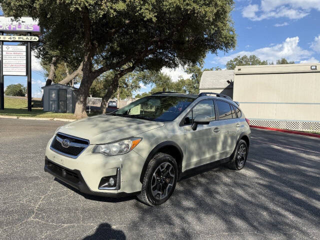 2016 Subaru Crosstrek - Image 1