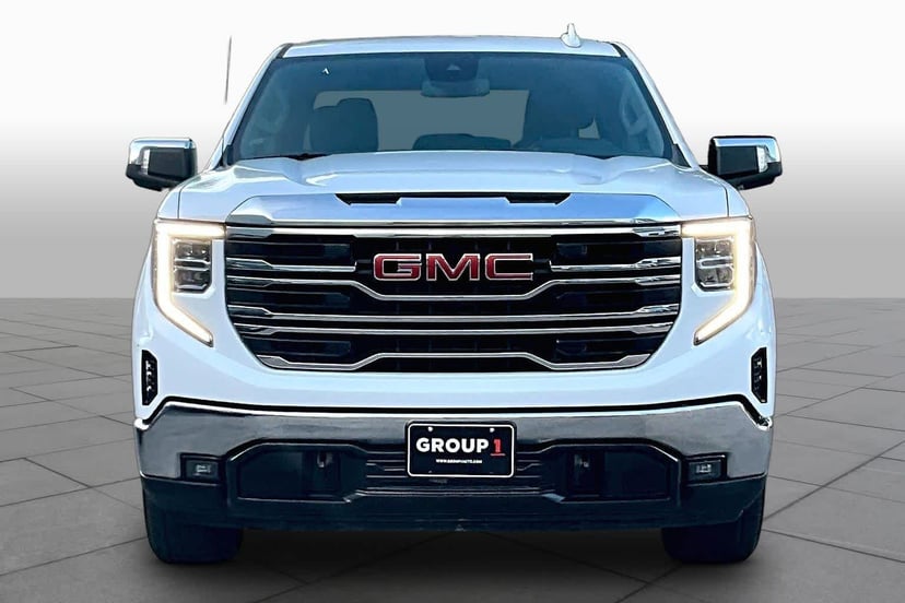 2025 GMC Sierra 1500 - Image 3