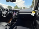 2026 Volvo XC40 - Preview 9