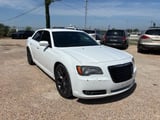 2014 Chrysler 300 - Preview 3
