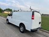 2017 Chevrolet Express - Preview 3