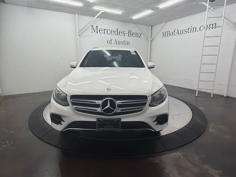 2017 Mercedes-Benz GLC - Image 3
