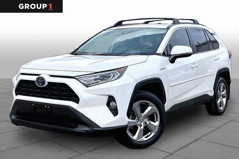 2021 Toyota RAV4 - Image 2