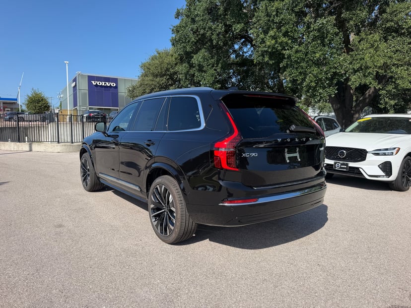 2026 Volvo XC90 - Image 3