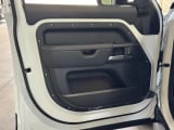 2026 Land Rover Defender - Preview 12