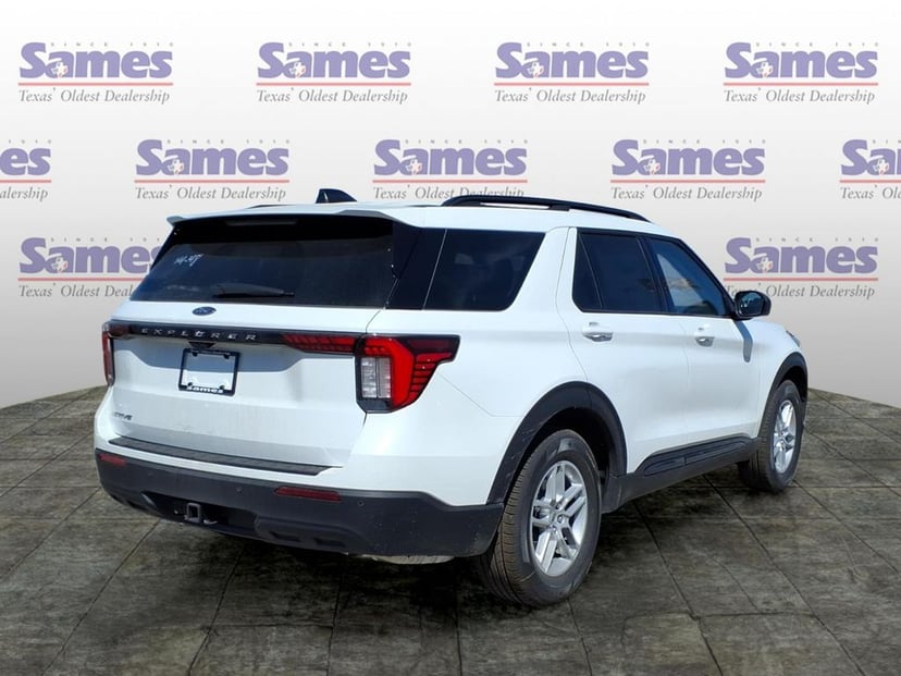 2026 Ford Explorer - Image 3