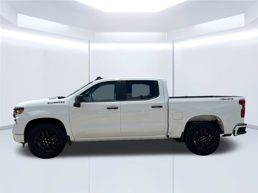 2026 Chevrolet Silverado 1500 - Image 1
