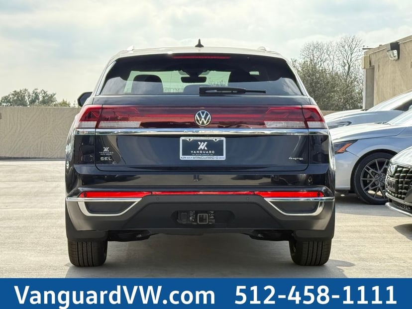 2026 Volkswagen Atlas Cross Sport - Image 1