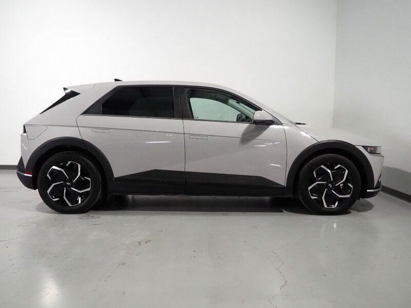 2024 Hyundai Ioniq 5 - Image 2