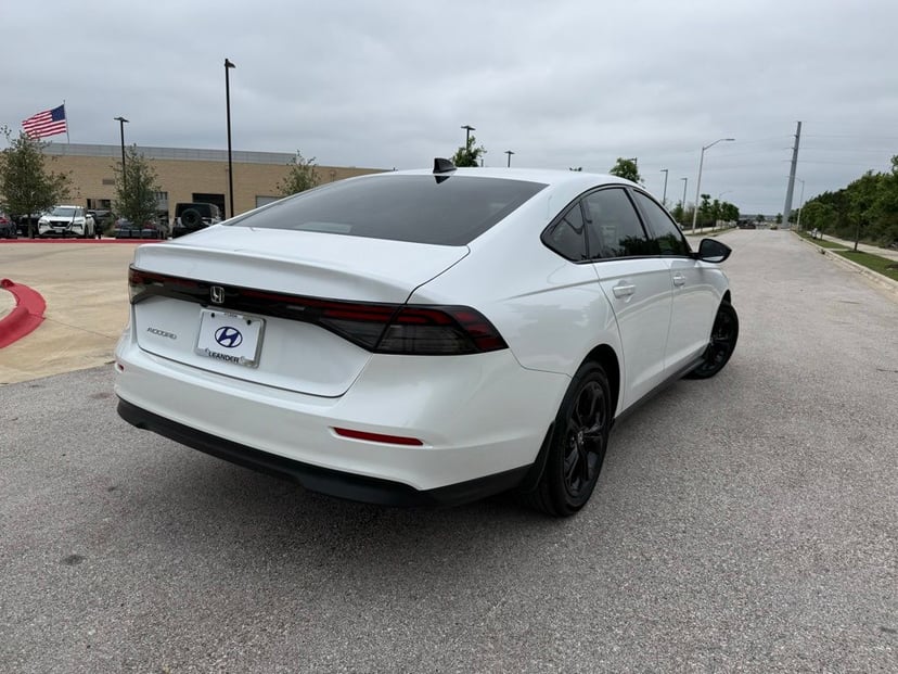 2025 Honda Accord - Image 3