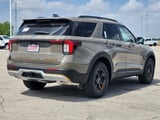 2026 Ford Explorer - Preview 3