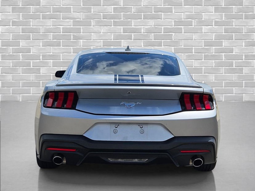 2024 Ford Mustang - Image 2