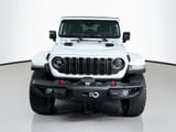 2024 Jeep Wrangler - Preview 3