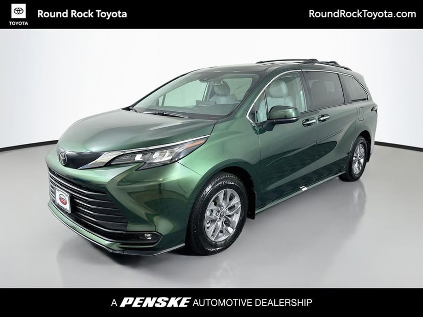 2026 Toyota Sienna - Image 1