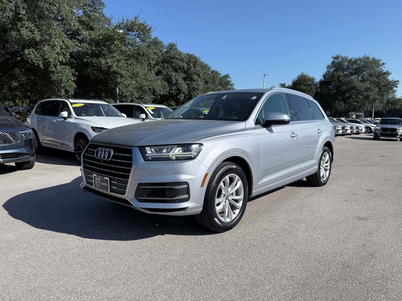 2019 Audi Q7 - Image 1