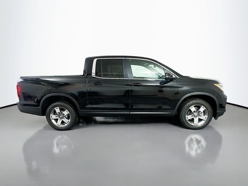 2026 Honda Ridgeline - Image 3