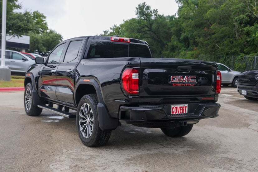 2023 GMC Canyon - Image 3