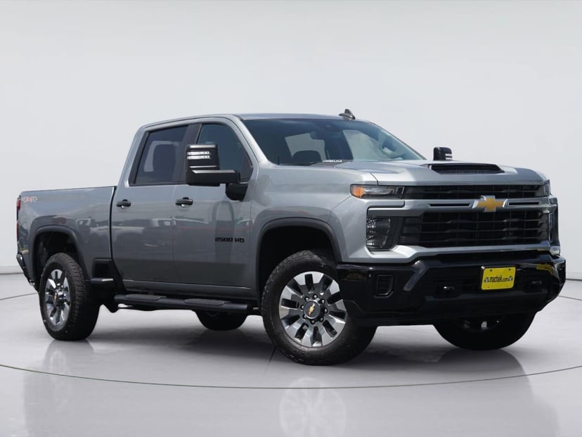 2024 Chevrolet Silverado HD - Image 3