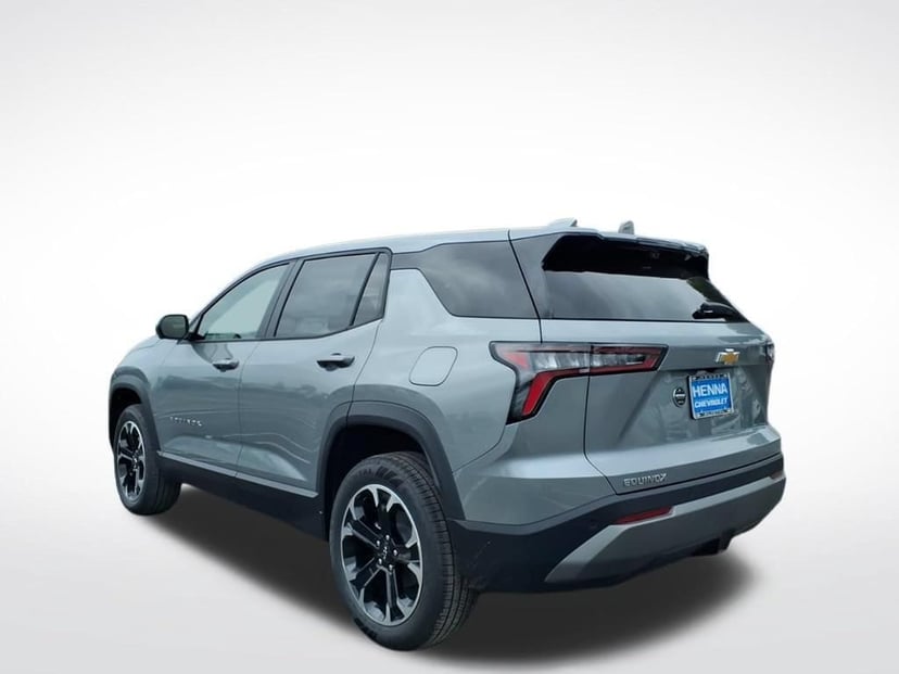 2026 Chevrolet Equinox - Image 3
