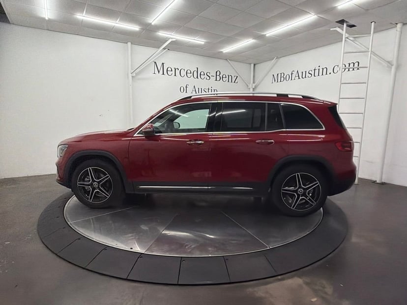 2026 Mercedes-Benz GLB - Image 2
