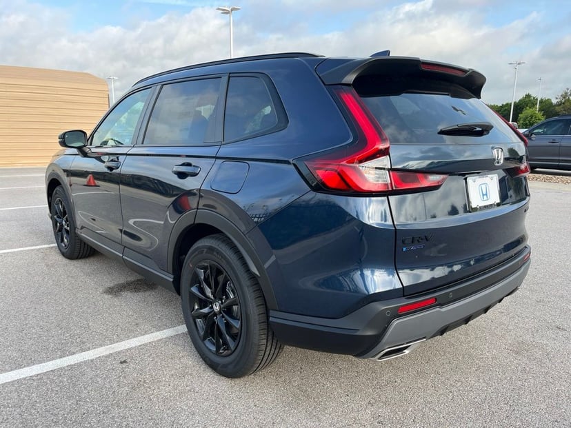 2026 Honda CR-V - Image 3