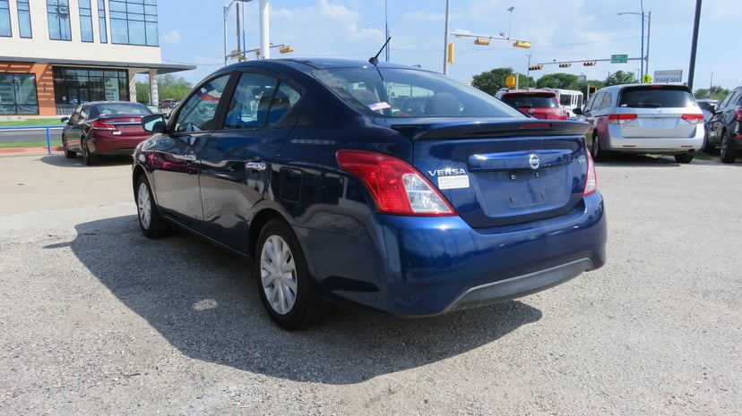 2018 Nissan Versa - Image 2