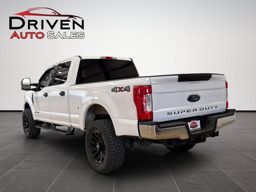 2019 Ford F-250 - Image 3