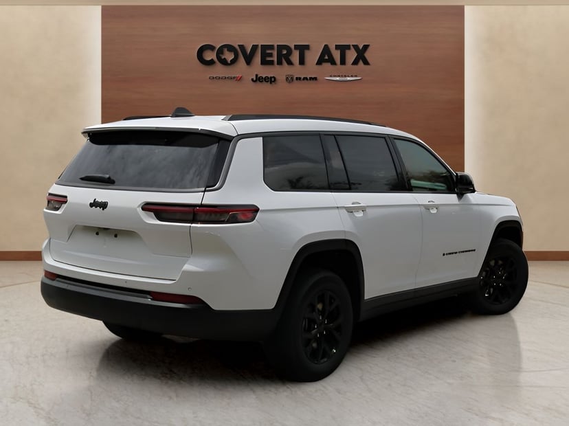 2026 Jeep Grand Cherokee L - Image 3